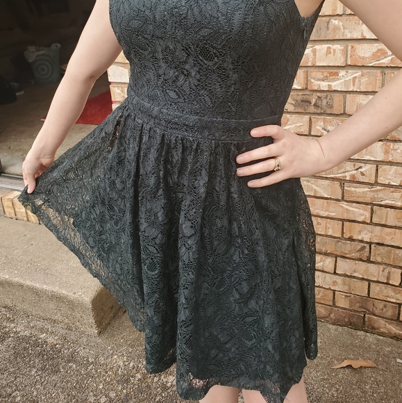 Dark Green Lace Strappy Back Mini Dress - Picture 2 of 6